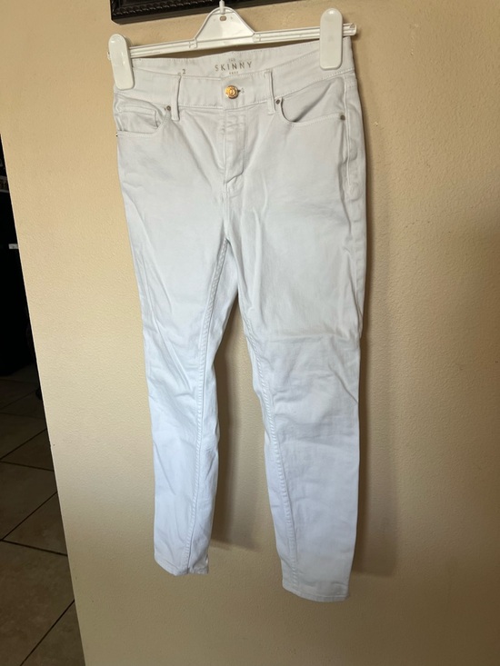 White House Black Market Denim - White House Black Market White Skinny Crop Jeans with Gold-Tone Button